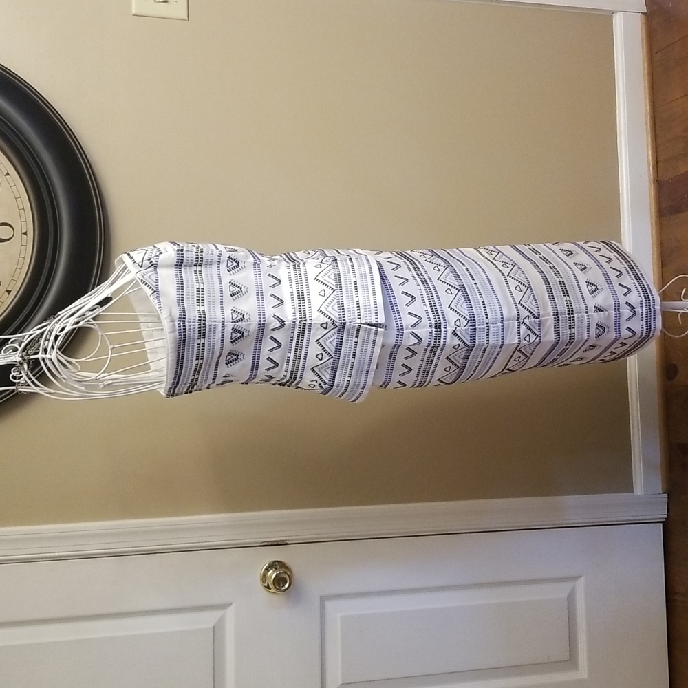 White House Black Market top and skirt - Picture 4 of 15